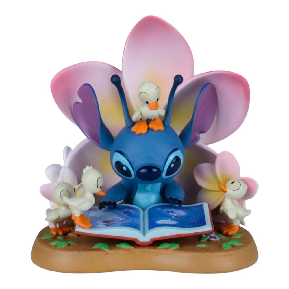 Stitch mit Buch und Enten Diorama Sammelfigur - Disney Lilo & Stitch