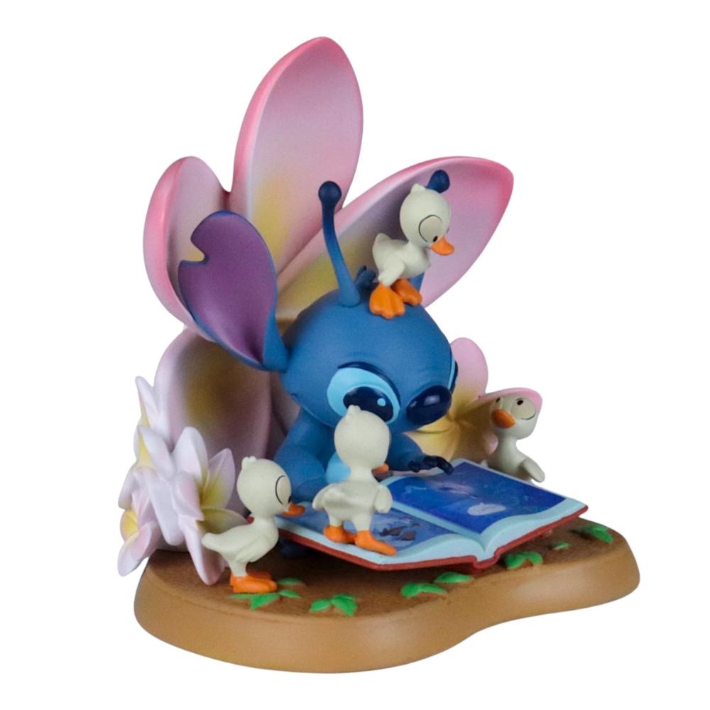 Stitch mit Buch und Enten Diorama Sammelfigur - Disney Lilo & Stitch